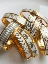 Load image into Gallery viewer, Halcyon Days Bee Sparkle Trellis Cream &amp; Gold Bangle
