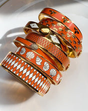 Load image into Gallery viewer, Halcyon Days Shells Orange Cream &amp; Gold Bangle
