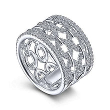 Load image into Gallery viewer, White Gold Diamond Link Ring
