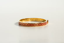 Load image into Gallery viewer, Halcyon Days Skinny Parterre Red &amp; Gold Bangle
